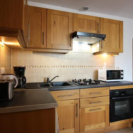 La Bourboule: T3 Confort, Parking, Wifi - Fr-1-608-14 Lejlighed La Bourboule