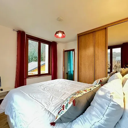 La Bourboule: T3 Confort, Parking, Wifi - Fr-1-608-14 Апартаменты *